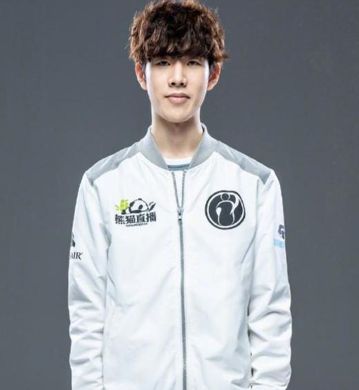 【数据前瞻】 LNG Esports vs Oh My God 双方下路能否为团队兜住底