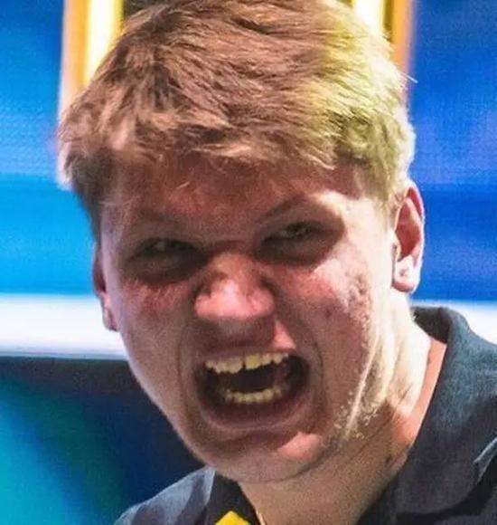 或无缘S13赛季！小狗Uzi直播发声，年龄问题是关键